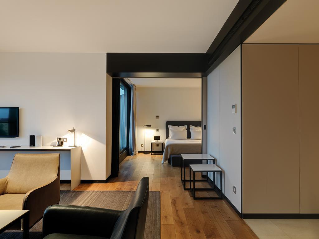Hotel Sense